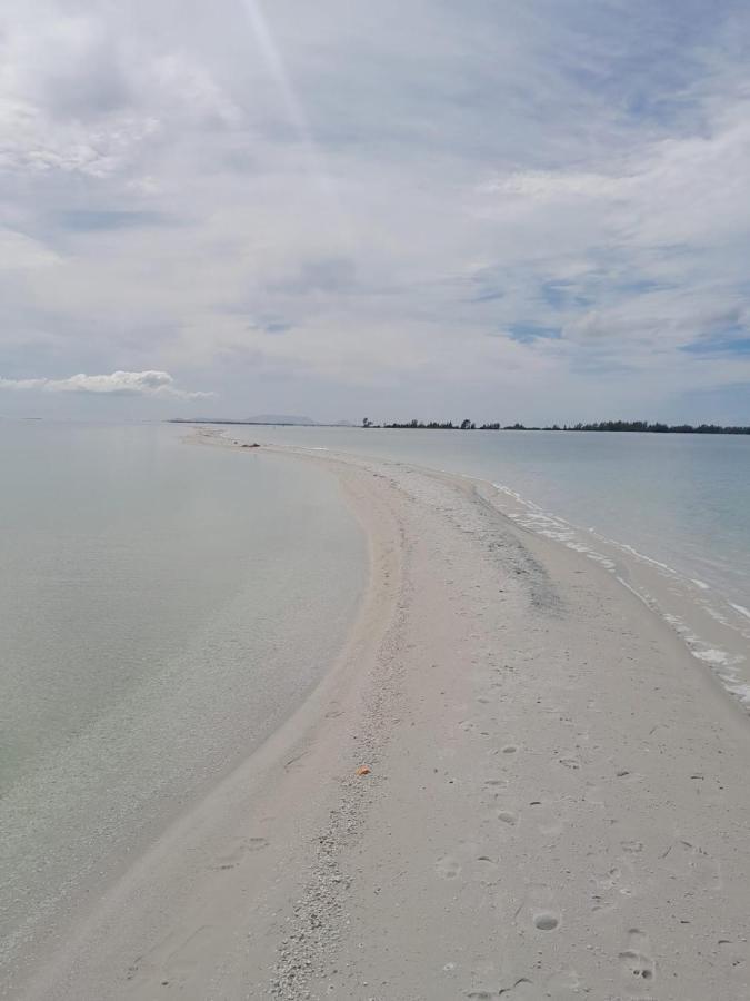 Praia Seca, 10 Pessoas, Em Frente A Lagoa Do Tome 아라루아마 외부 사진